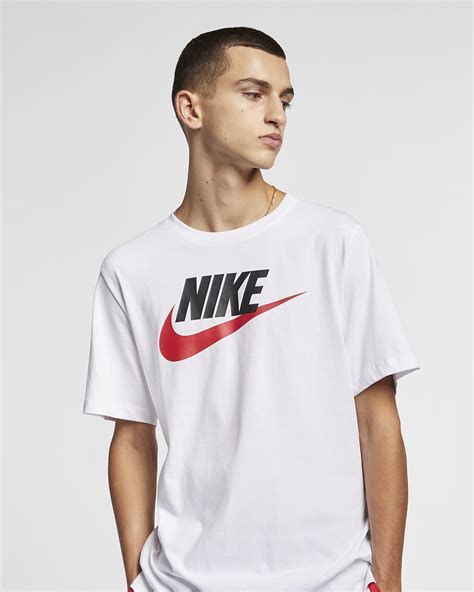 Nike Sportswear T